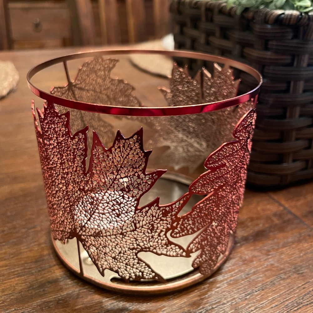 New Bath&BodyWorks ‘Fall Leaf’ candle holder  14.5oz